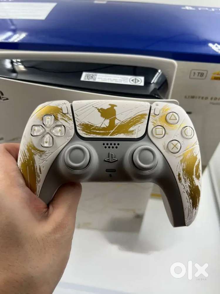 PlayStation 5 Slim [Ghost of Yotei Gold Limited Edition Bundle] (1TB)