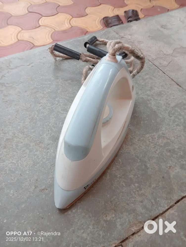 सिस्का इस्त्री