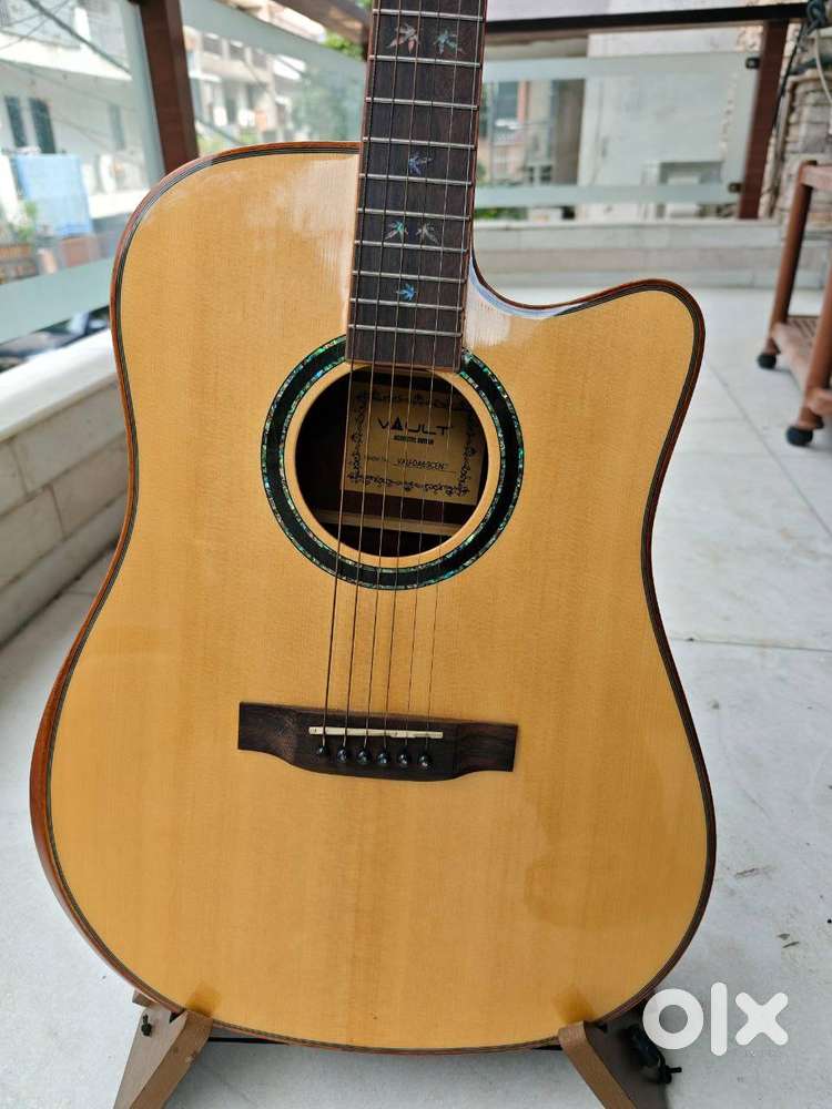 Vault DA60CE Solid Spruce Top Electro-Acoustic Guitar
