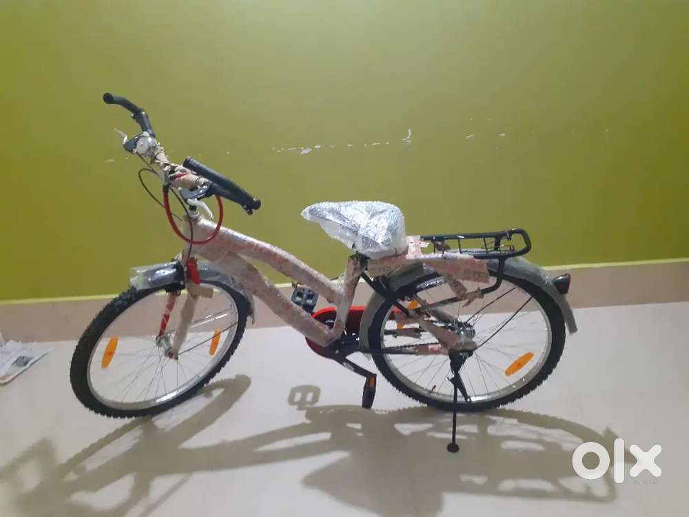 AVON BYCYCLE 2 Years Old