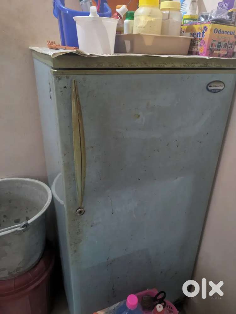Kelvinator Single Door Fridge – In Working Condition