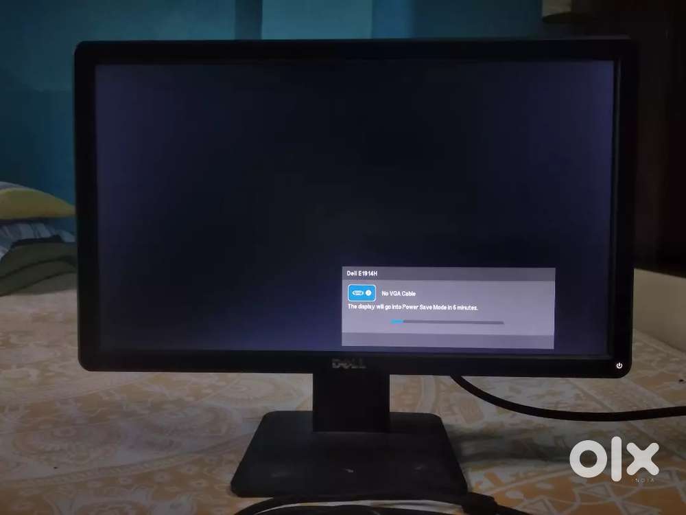 Dell Lcd computer monitor for sell with 2 cable