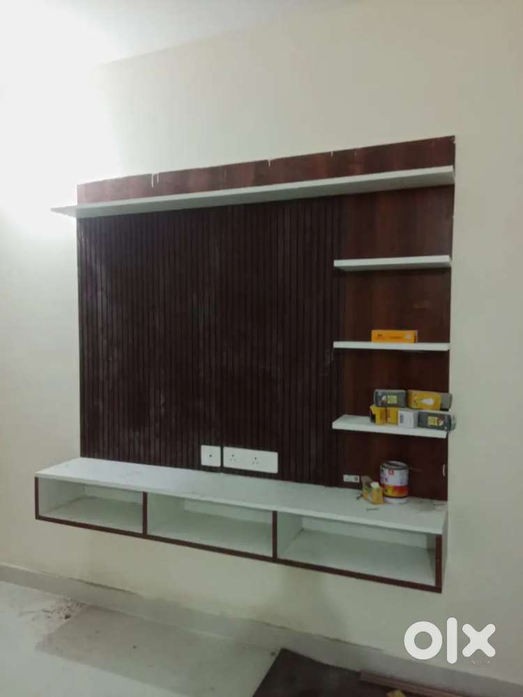 3Bhk sami furnished flat   rent  on road