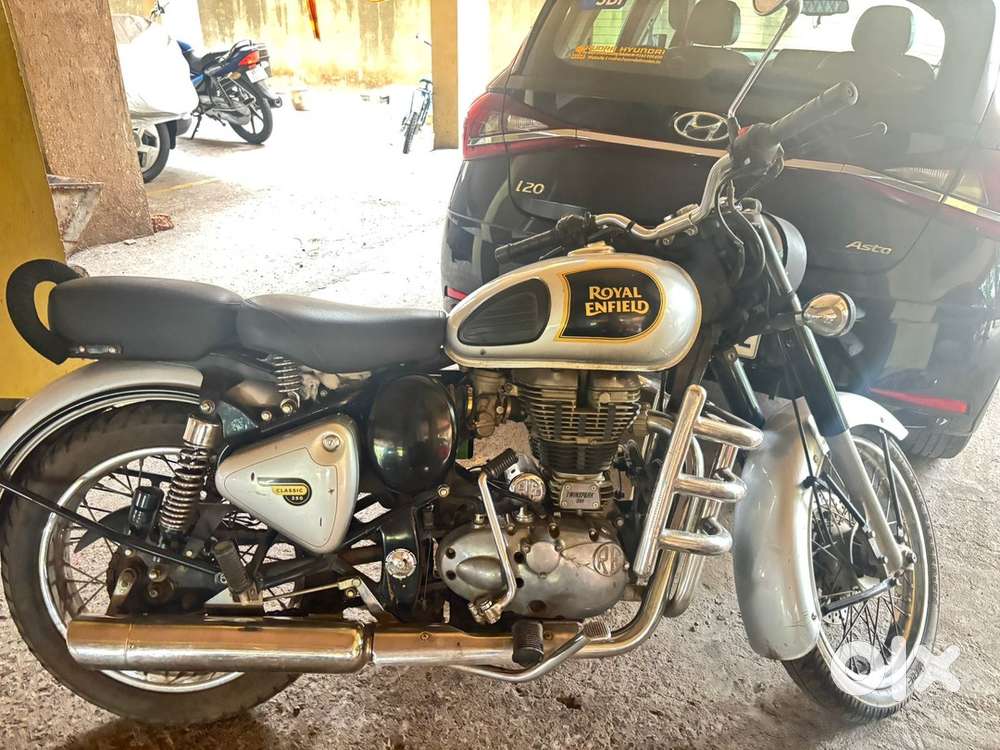 Bullet classic 350 well mentained single handed driven