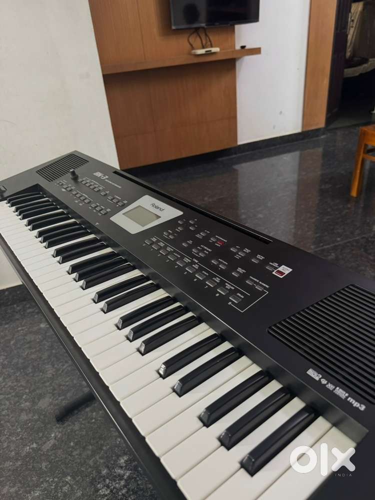 Roland Bk3 3years Old Good and neat condition