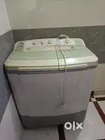 Semi automatic washing machine