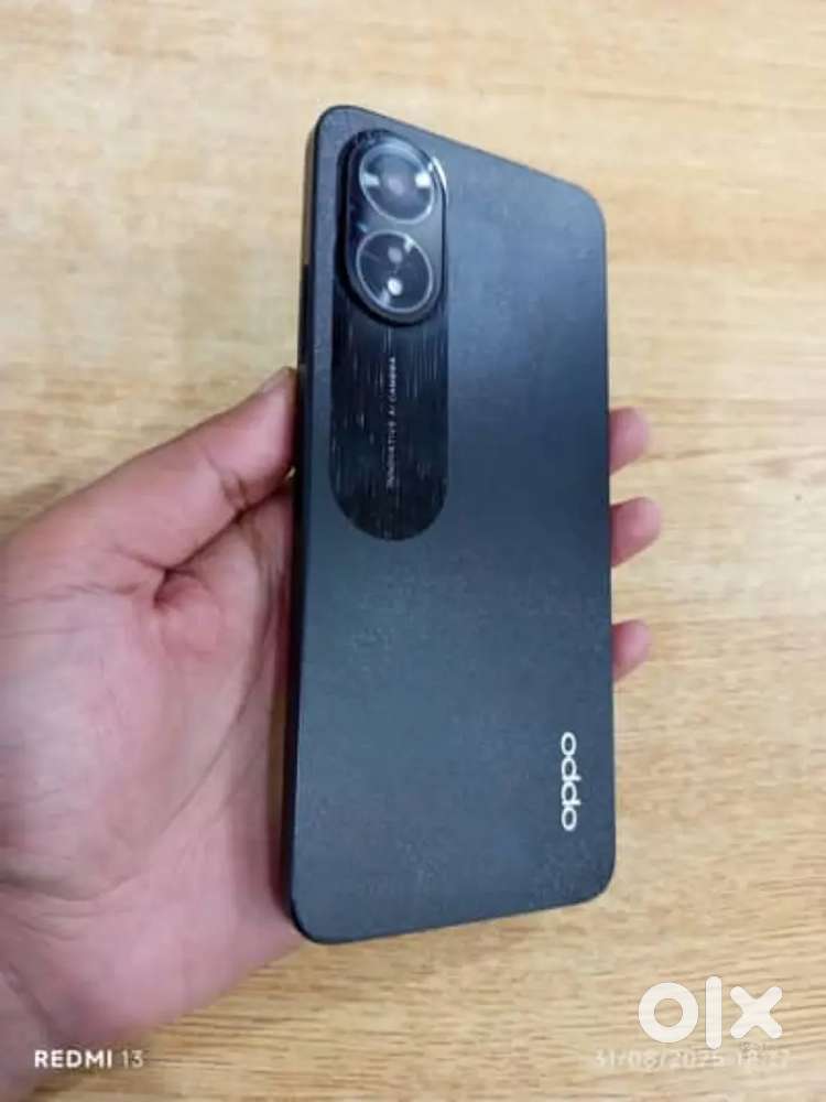 Oppo A18 ((4+4//128))