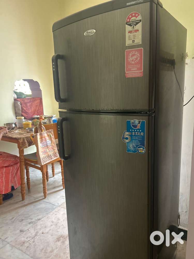Whirpool double door fridge in good working condition