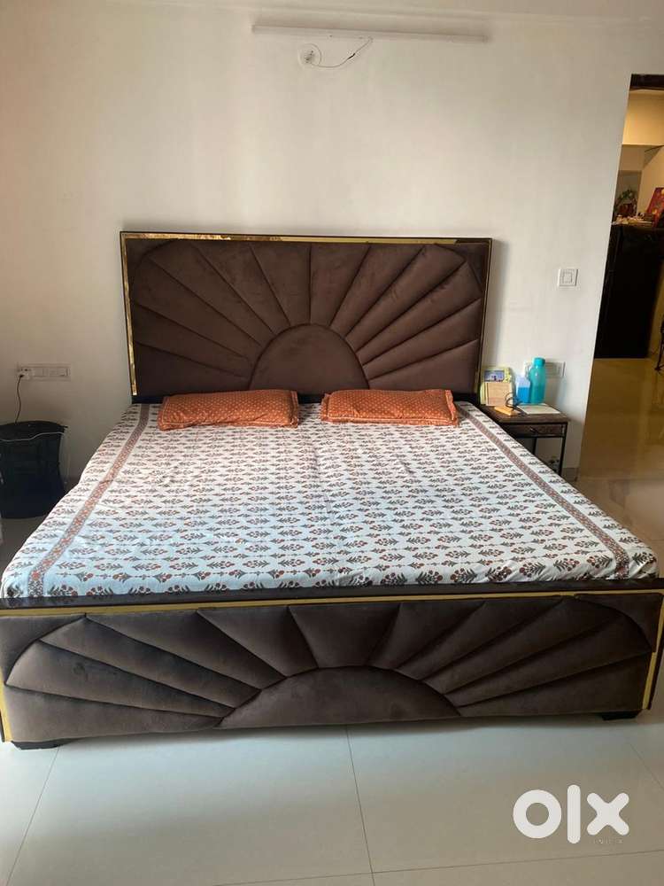 Double bed 6x6 feet