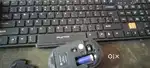 3 mouse hai  ek keybord ek mouse bluetooth wala