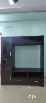 TV STAND WITH SIDE GLASS PARTITIONS