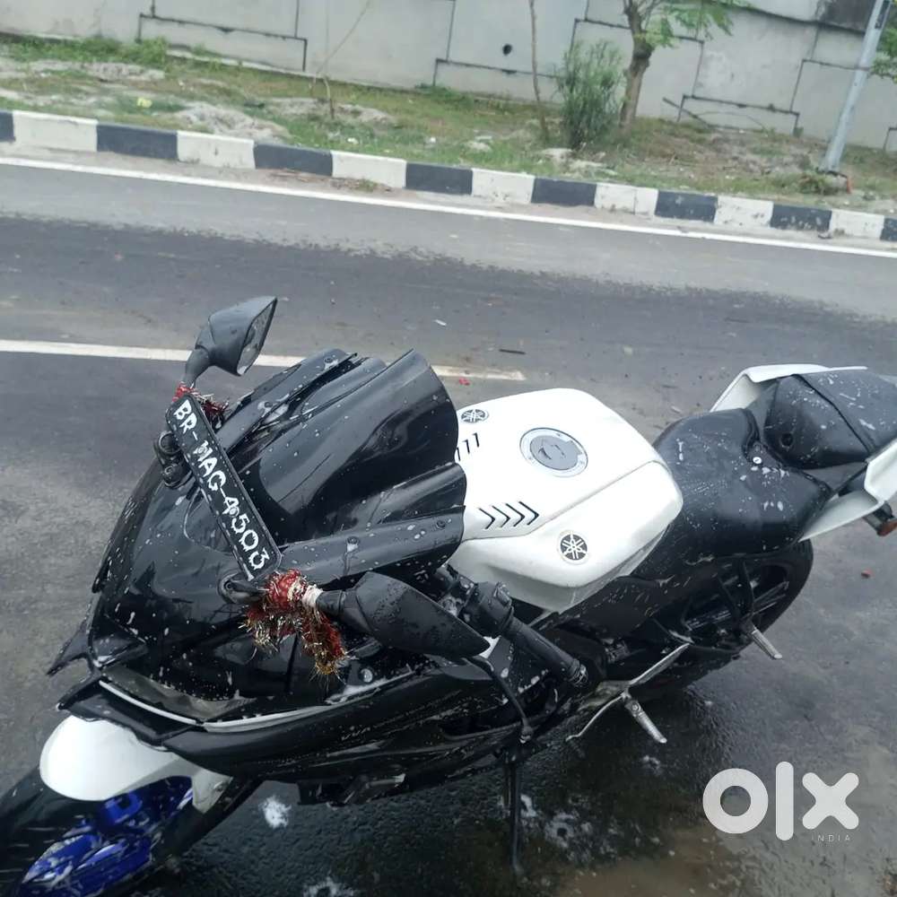 Yamaha r15