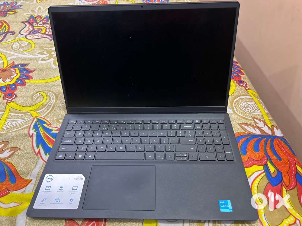 Dell ka laptop hai A one condition mai urgent sale