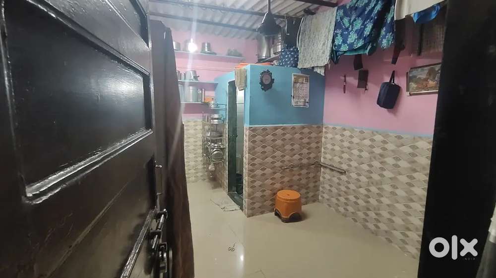 I want to sell my 10×15 chawl based room 700000