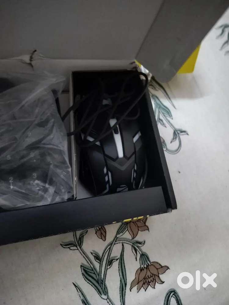 Headphone and wired keyboard and mouse for sale