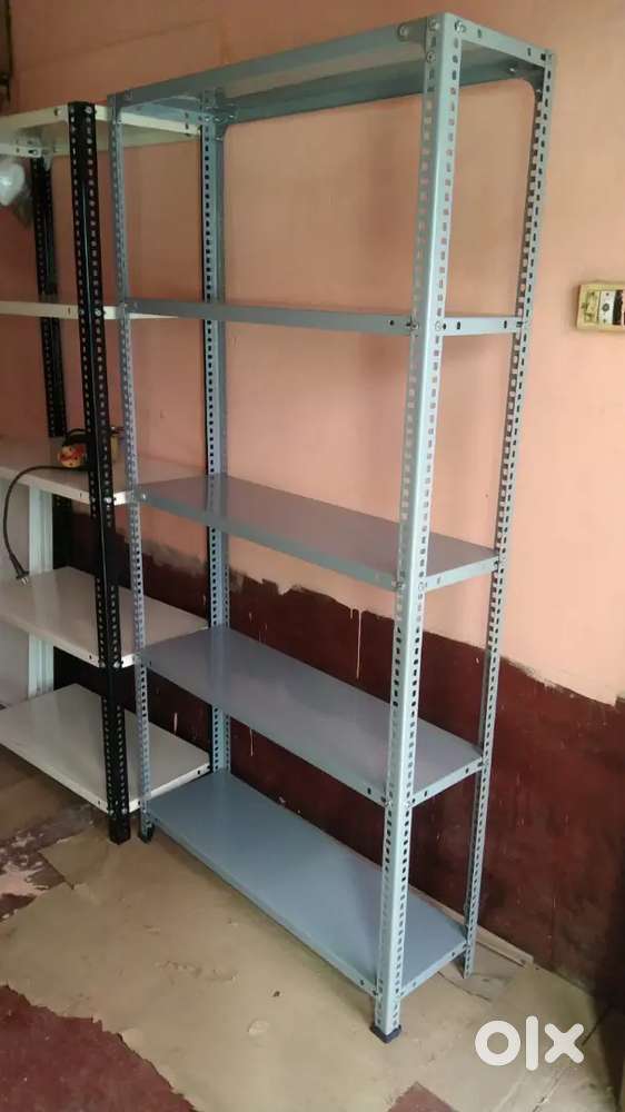Metal storage rack
