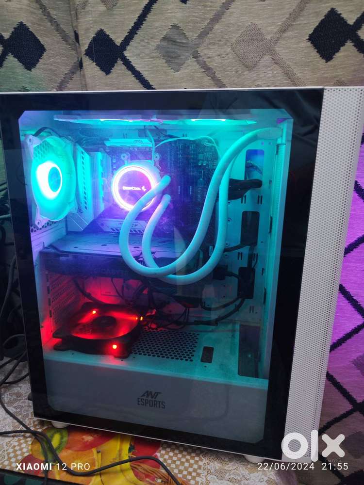 Ant Esports 250 Air Mid- Tower Computer Case/Gaming Cabinet - White