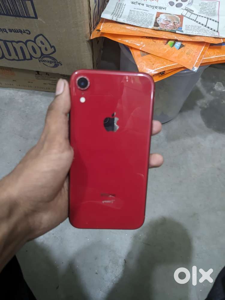 money problem i phone xr 64 gb storage bettery health 82