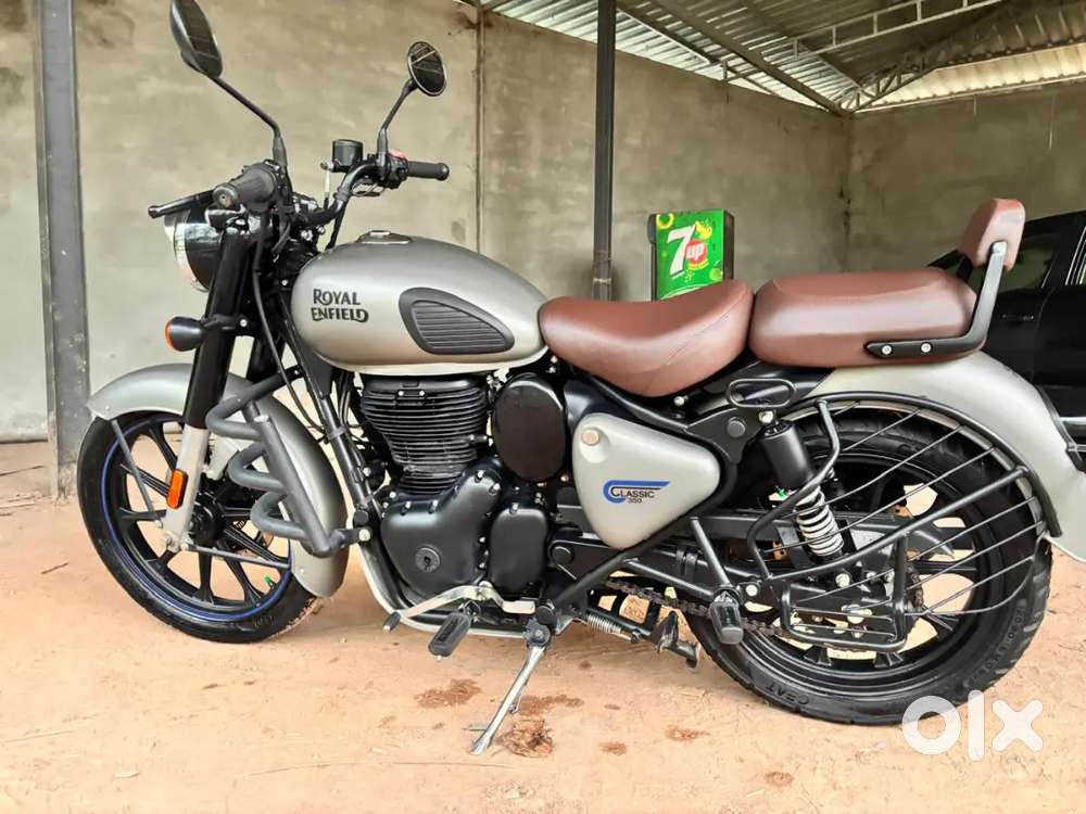 Royal Enfield Classic 350..
