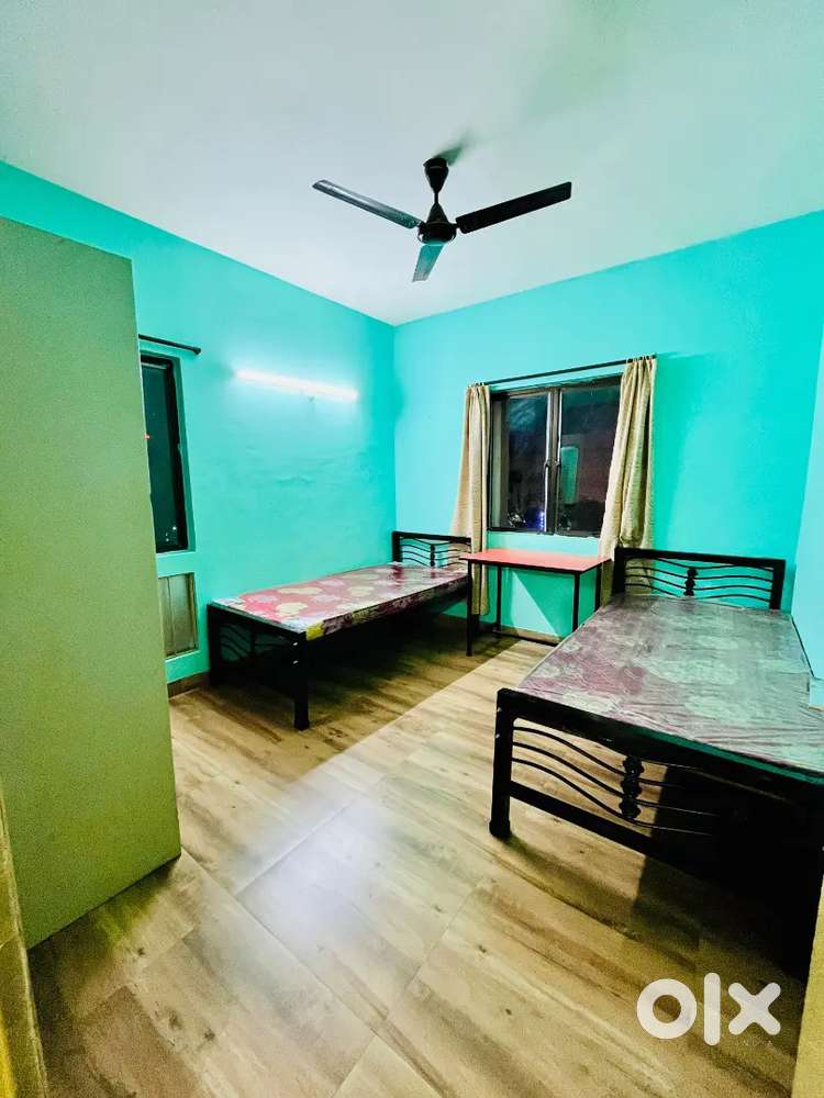 PG FOR Ladies (Near Axis Mall)