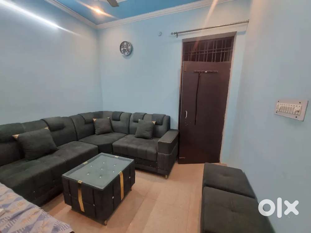 L shape sofa set with center table