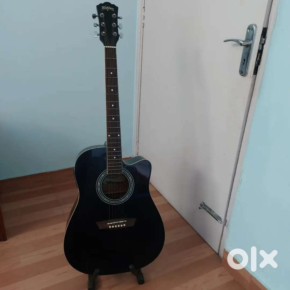 Amazing Mexican guitar Washburn with stand , cover and notes stand