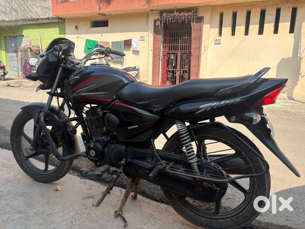 Good condition hoda CB Shine 2014