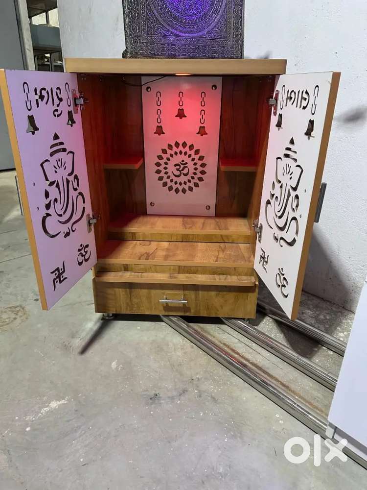 Plywood temple for home