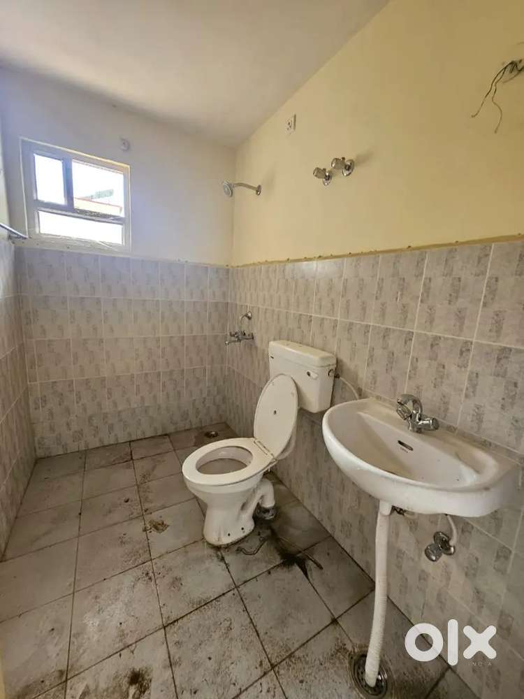 2bhk flat in nilgiri enclave Vrindavan yojna