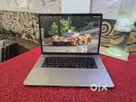 Apple Macbook Pro i7/16/512gb/5.5gb Graphics 15inch Retina Touchbar