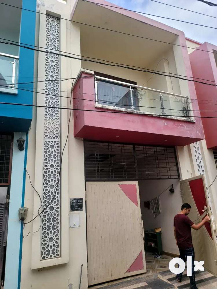 A Duplex House available at k k Puri colony