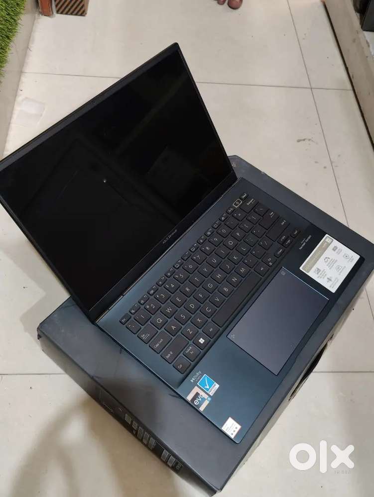 Asus Zenbook i5 12th Gen 16 GB Ram 512 GB SSD