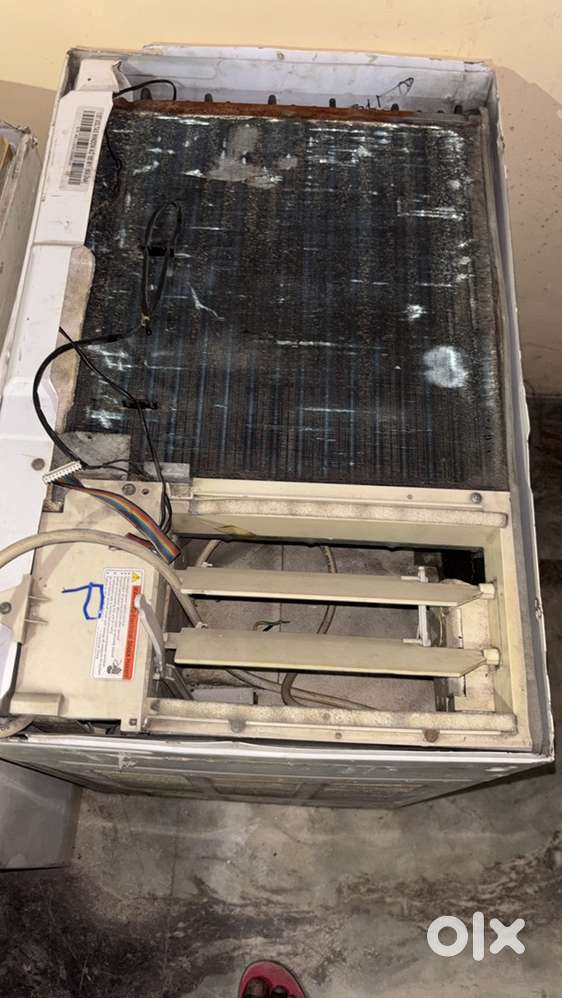 Window ac 1.5 tan 2 ac Hicha blue satar