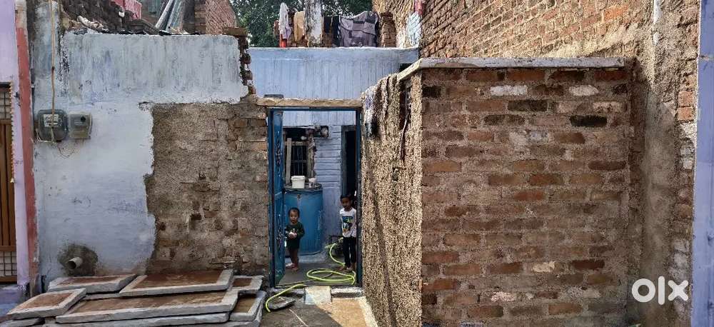 गोमती की फड़ी सिकंदर कम्पू हनुमान मंदिर के पास