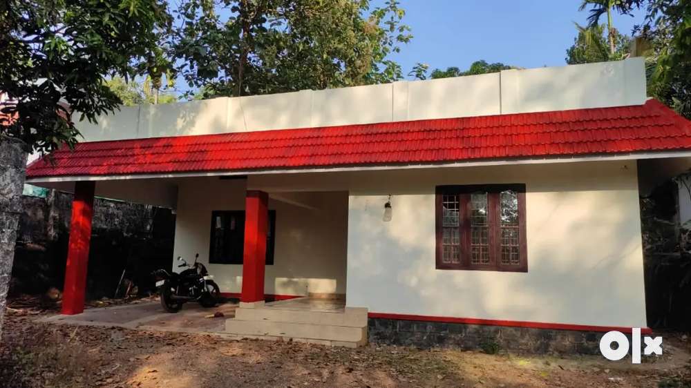 8.75 plot with house with water well, gate, parking and compound wall