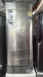 Whirlpool 210 ltr refrigerator in mint condition