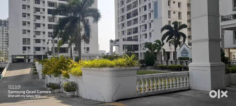 FLAT FOR SALE IN SKYLINE IMPERIAL GARDEN KALOOR KOCHI ERNAKULAM