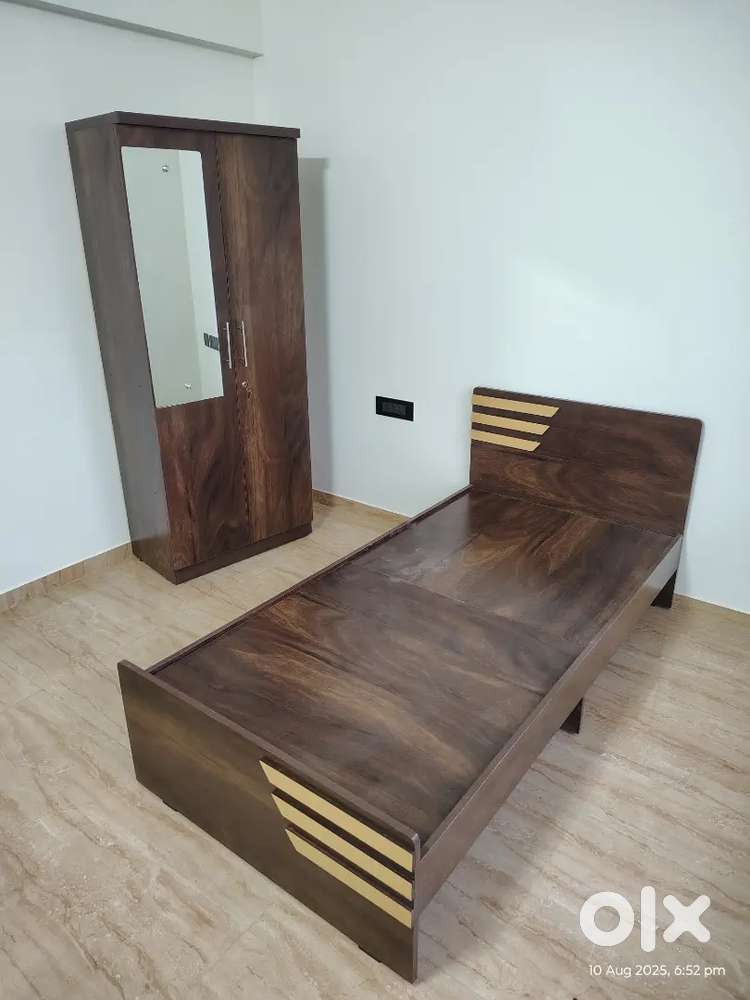 Wardrobe bed monsters new