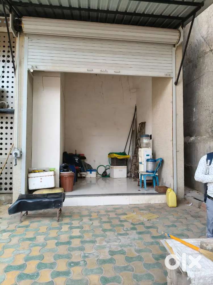 125 Sqft Carpet Ground floor Shop On Rent at Navrangpura