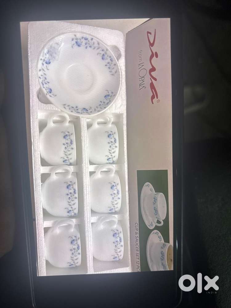 Cup saucer set
