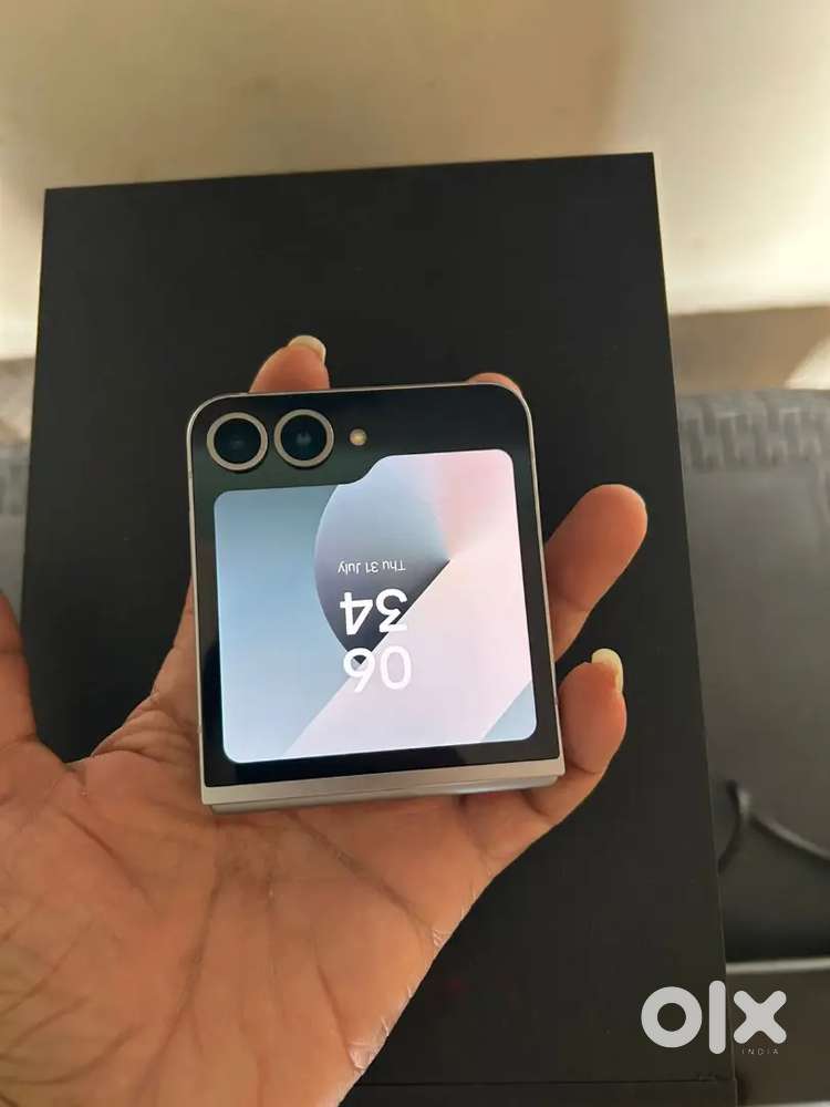 Galaxy Z Flip 6, Very good condition phone  512 GB 12 GB