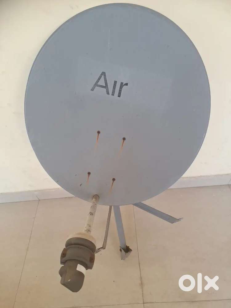 HD AIRTEL DTH WITH SET TOP BOX FOR SALE!!