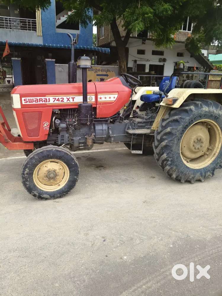 Swaraj 724 2025