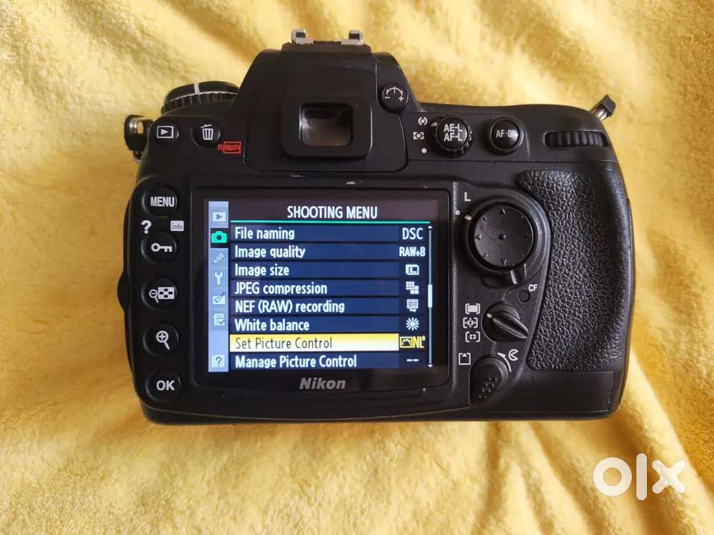 Nikon D300 DSLR with Kit Lens – Well Maintained, Great for Beginners