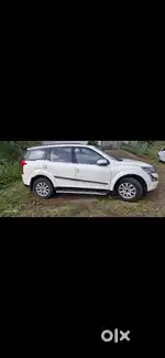Mahindra XUV500 2015 Diesel 90000 Km Driven