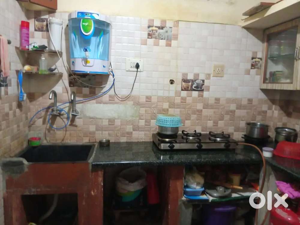3 BHK house in the heart of the city nearby majestic and shopping are