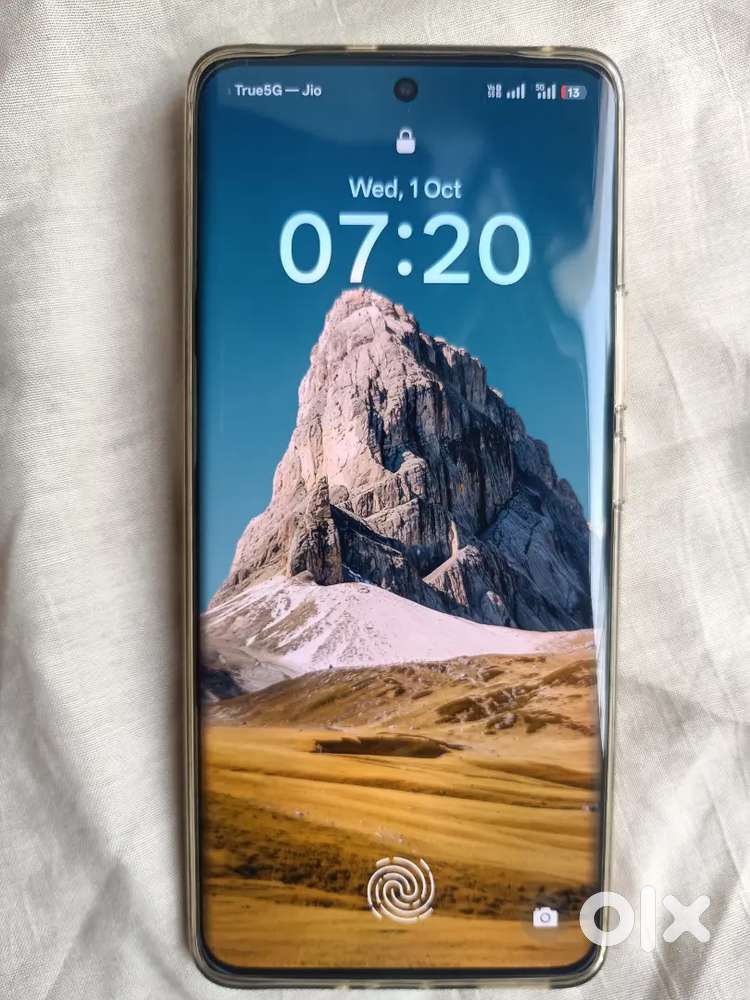 Realme 11 Pro plus 5G 12/256 with original charger and box