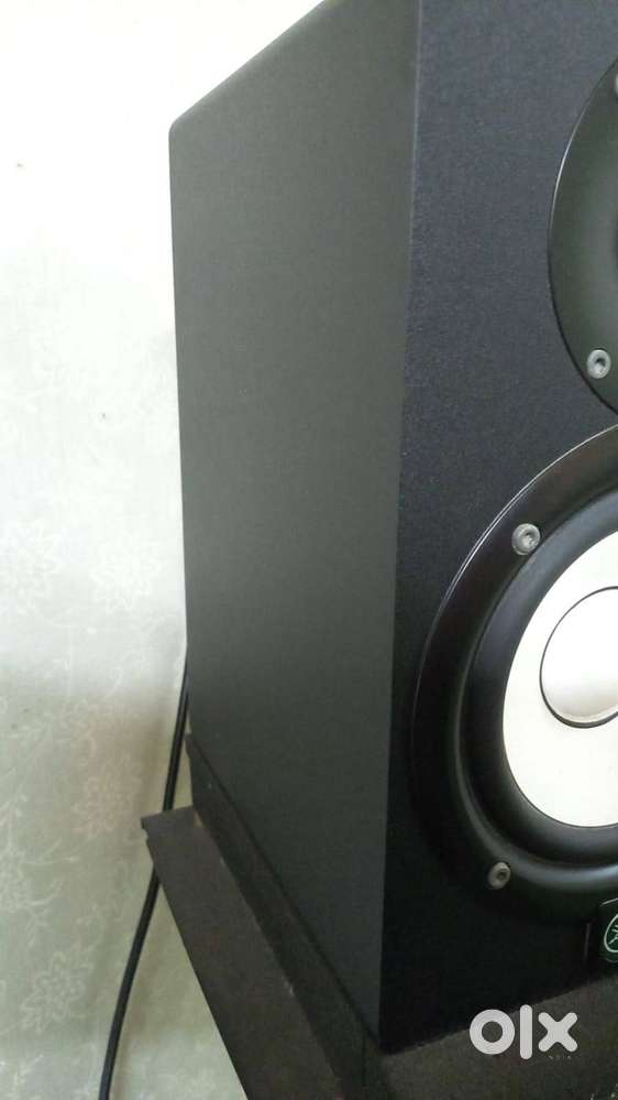 Yamaha HS5 Studio Monitors in Brand new condition