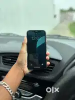 iphone 11 storge 128 health 74%