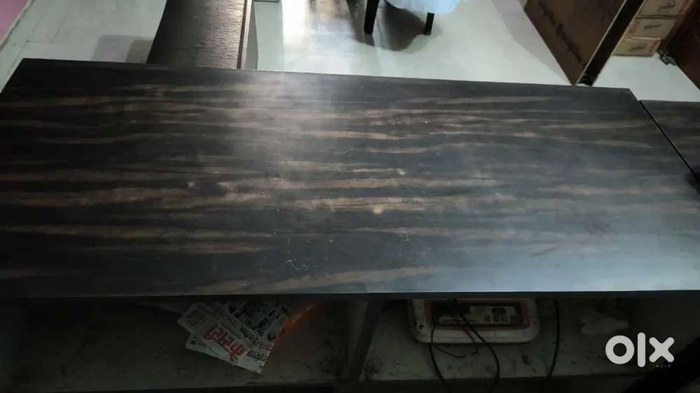 Shop counter